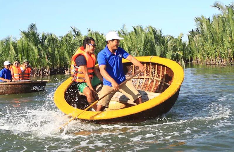 cam thanh coconut village