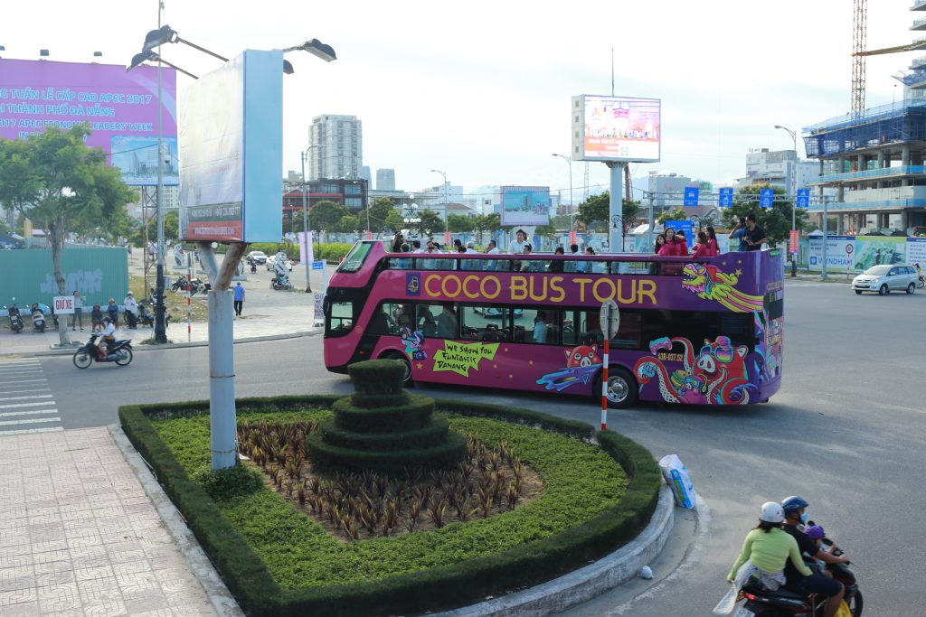 double decker bus city tour da nang