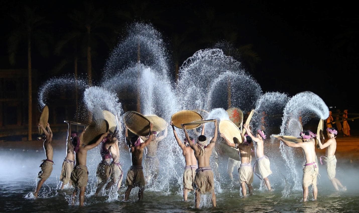 memories hoi an show