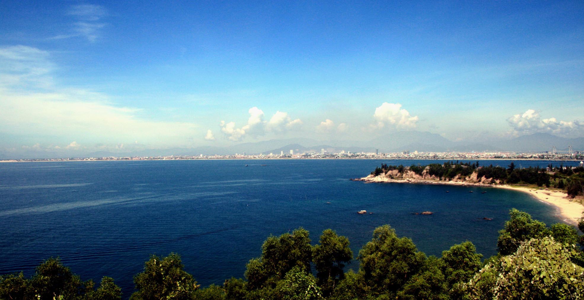 son tra peninsula da nang