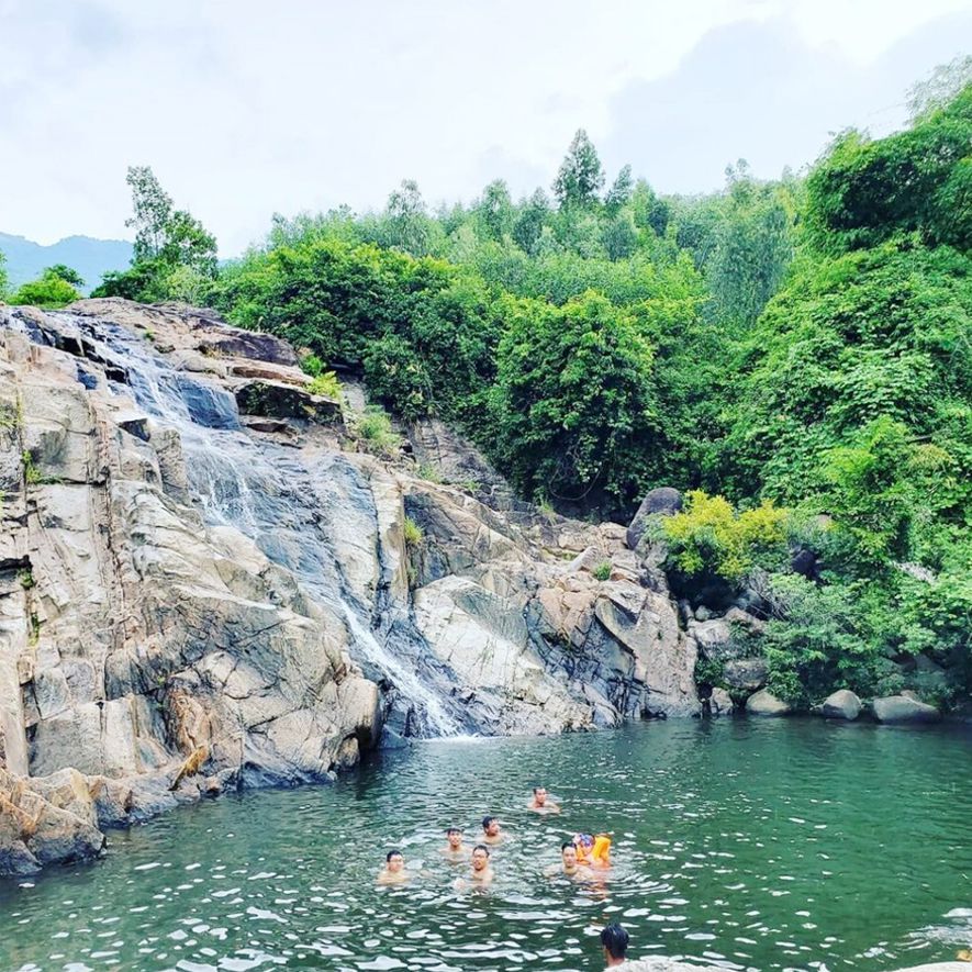 suoi mo waterfall dai loc